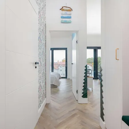 Prestizowy Baltic 300 M Od Plazy By Renters 아파트