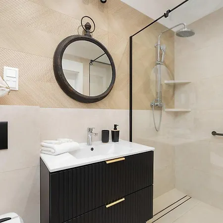 아파트 Prestizowy Baltic 300 M Od Plazy By Renters 므르제지노